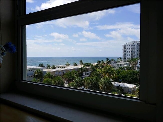 Building Photo - 401 Briny Ave