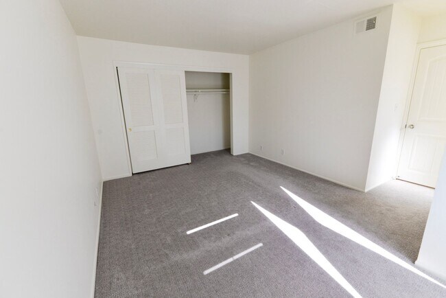 Building Photo - Sunny 2BR/2BA Coastal Retreat — Steps from the Sand with Ocean Breezes