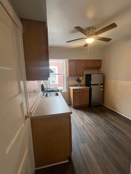 Building Photo - 5131 N 11th St