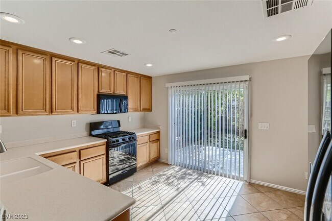 Building Photo - 1144 Desert Mountain Dr