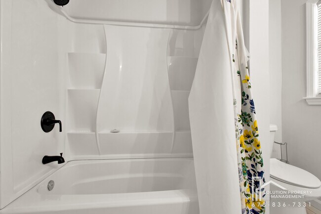 Building Photo - 1870 Gherry Dr