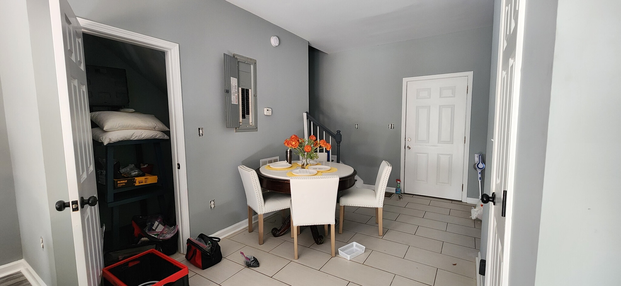 Building Photo - Room in Duplex on Jones Ave NW