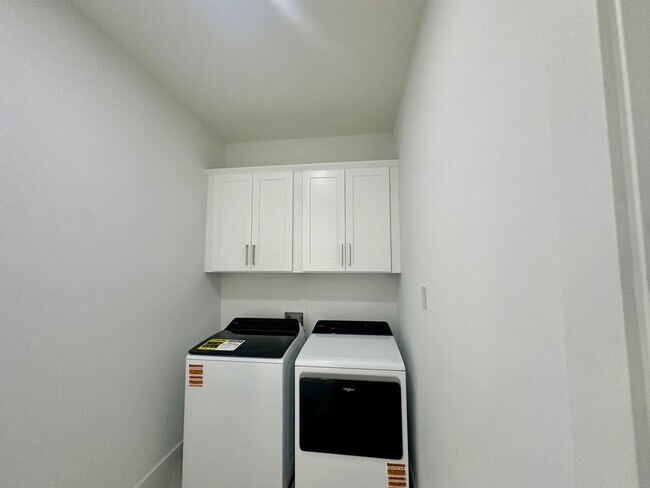 Building Photo - Brand New Cape Coral POOL Home- Available Now