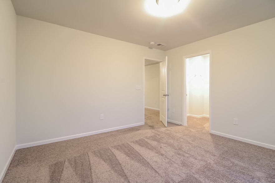 Building Photo - 234 Celebration Ave