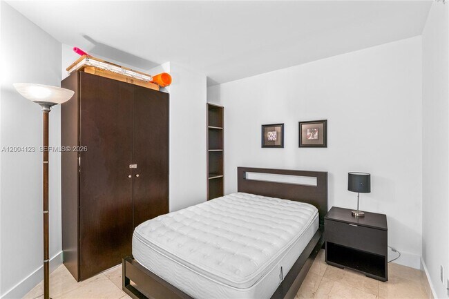 Building Photo - 19400 Turnberry Way