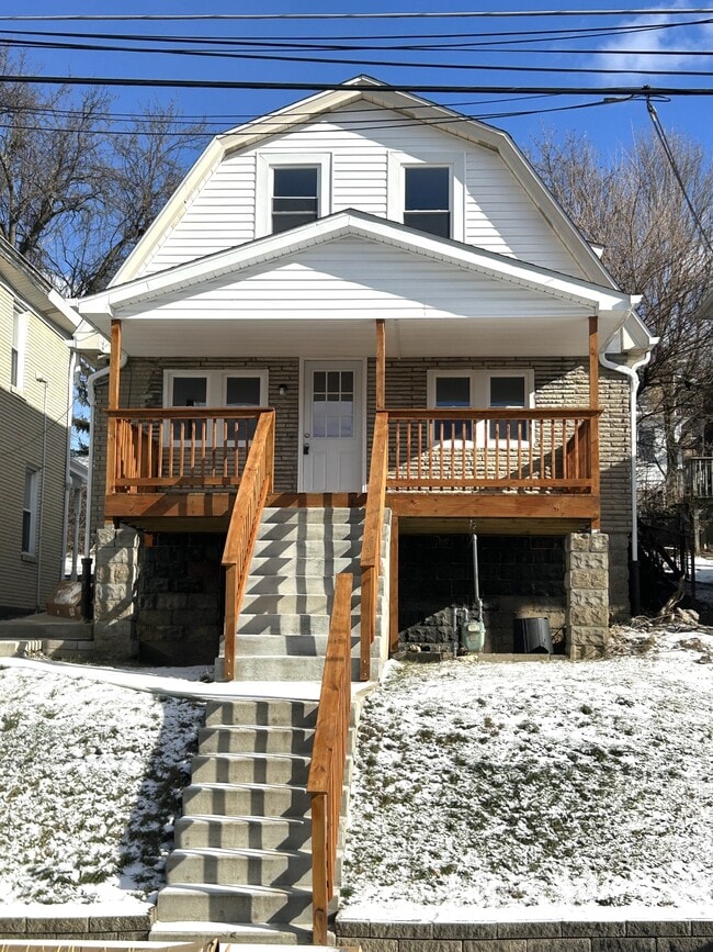 Building Photo - 1337 Methyl St