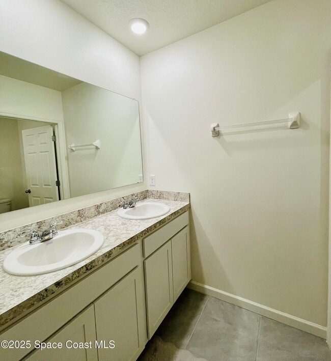 Building Photo - 7351 Amethyst Ave