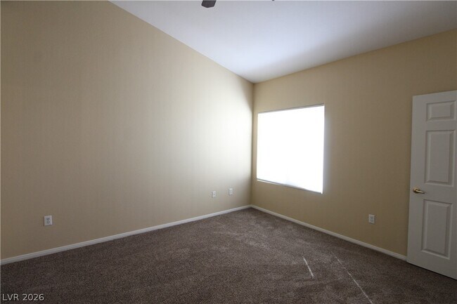 Building Photo - 6156 Pine Villa Ave