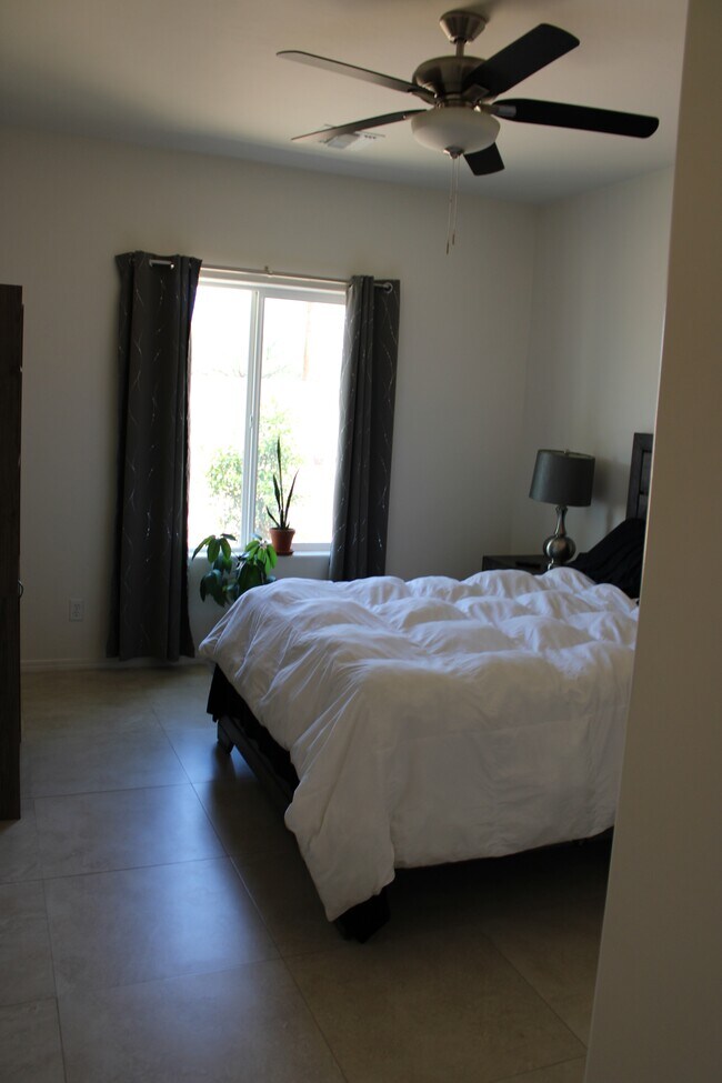 Building Photo - 1761 Aguila Ct