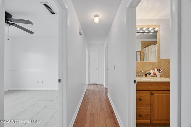 Building Photo - 5320 Sandra Dr