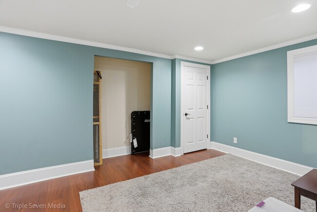 Building Photo - 1260 White Chapel Ln