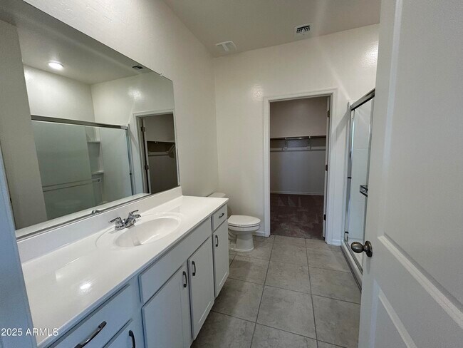 Building Photo - 18461 N Los Gabrieles Way