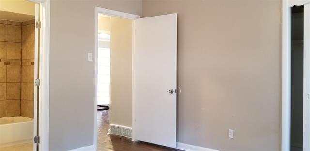 Building Photo - 4942 Rockport Dr