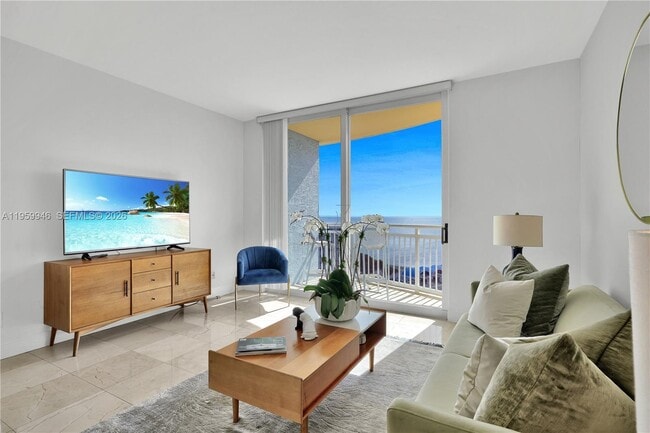 Building Photo - 2475 Brickell Ave