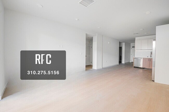 Building Photo - Welcome to the Gramercy