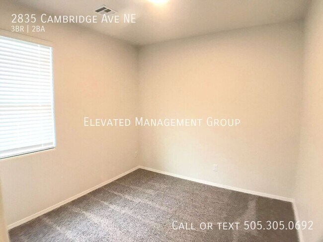 Building Photo - 2835 Cambridge Avenue NE