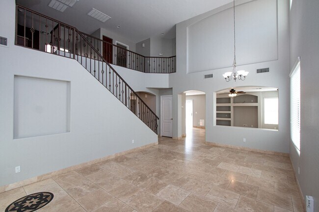 Building Photo - Welcome to this stunning 4 bedroom, 2.5 ba...