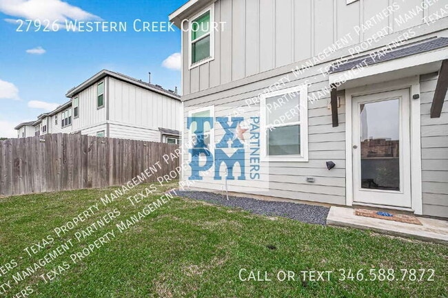 Building Photo - 27926 Western Crk Ct