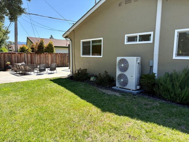 Building Photo - Updated Single Story Home with Cupertino Schools