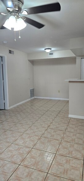 Building Photo - 3016 Parkway Blvd