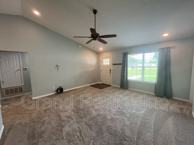 Building Photo - 3321 Meghans Way