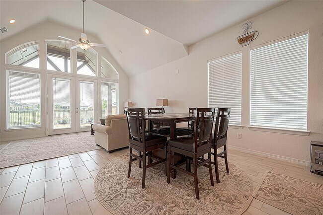 Building Photo - 1838 Smithers Landing Dr