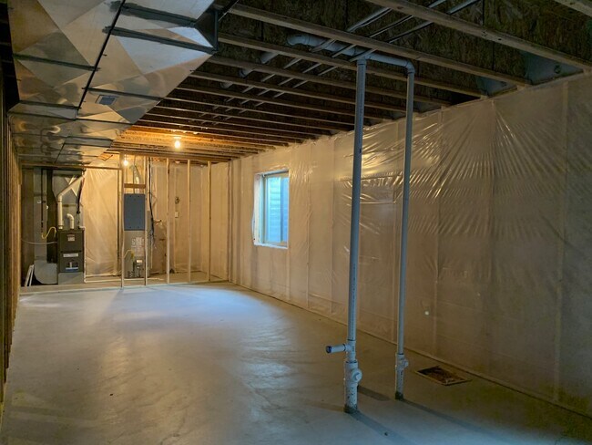 Building Photo - 4241 Liberty Dr