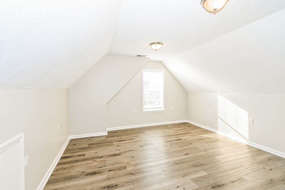 Building Photo - 9890 Vista Ridge Dr