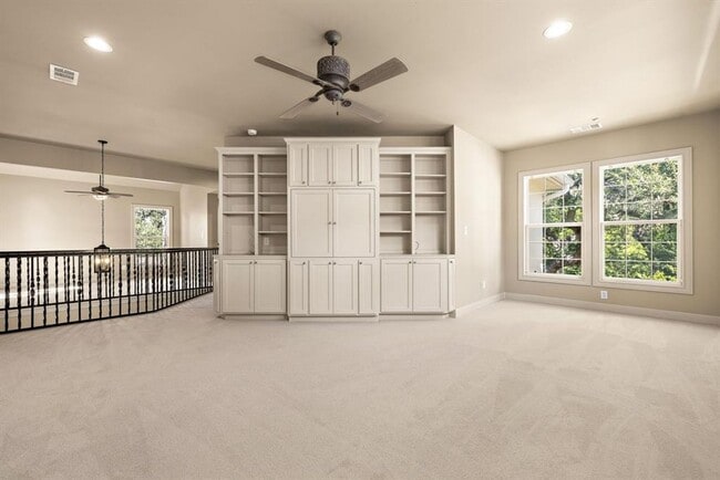 Building Photo - 3508 Red River St