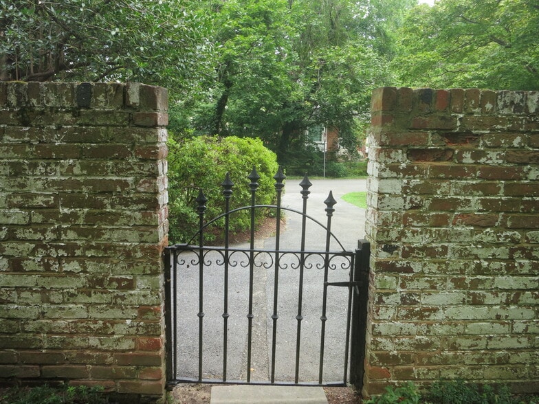 Building Photo - 4512 Cortland Rd