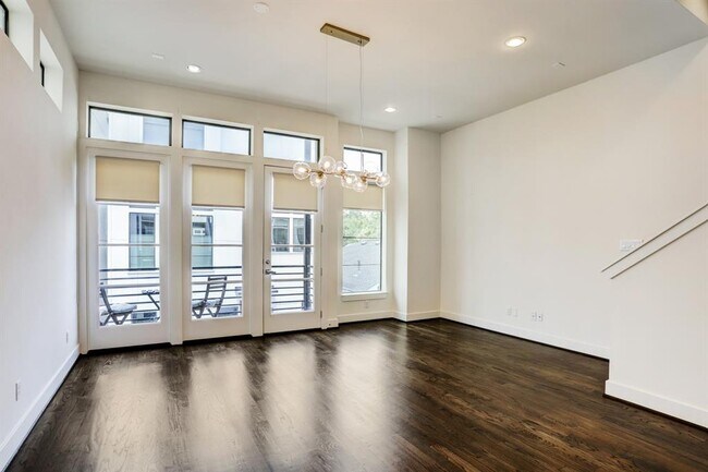 Building Photo - 2106 Colorado St