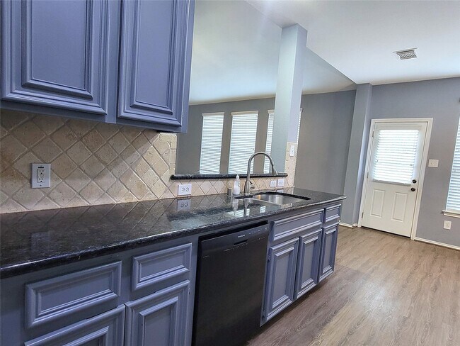 Building Photo - 7307 Fall Springs Ln