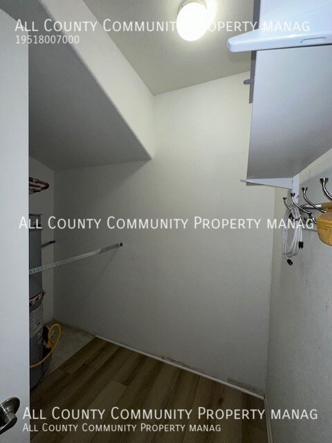 Building Photo - 41410 Juniper St