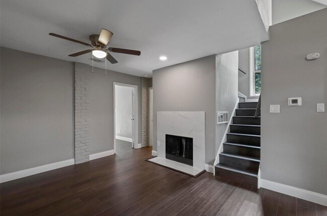 Building Photo - 1448 Weiler Blvd