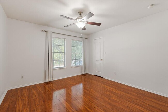 Building Photo - 11413 Kingsgate Dr