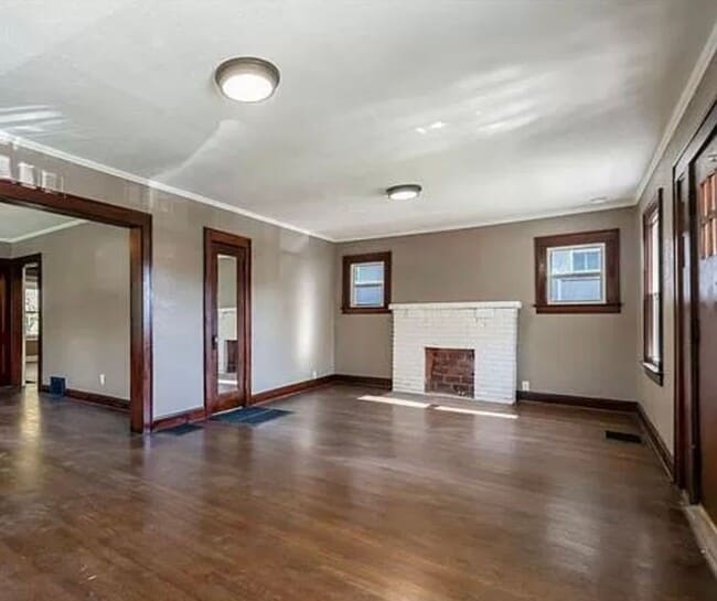 Building Photo - Cute 3 Bedroom Home For Rent