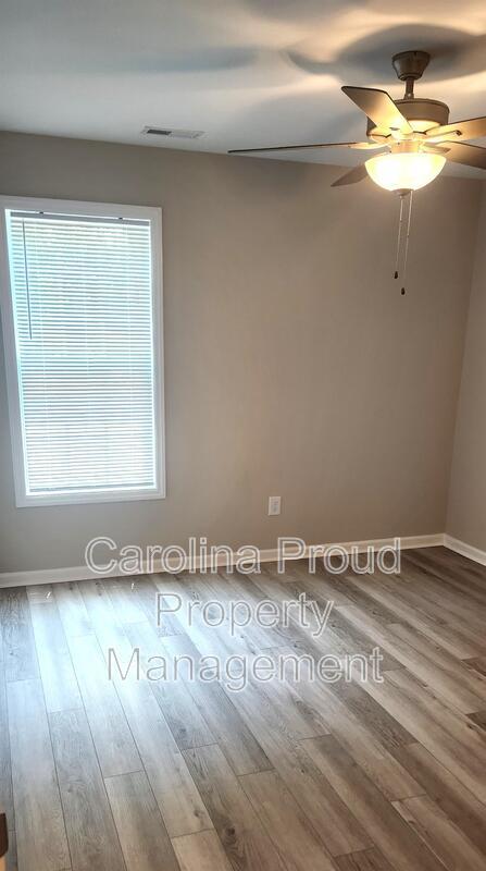 Building Photo - 337 S Pointe Dr