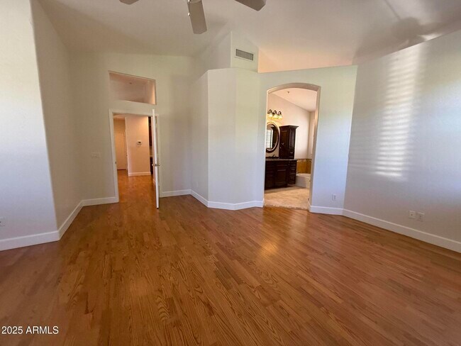 Building Photo - 16609 N 105th Way