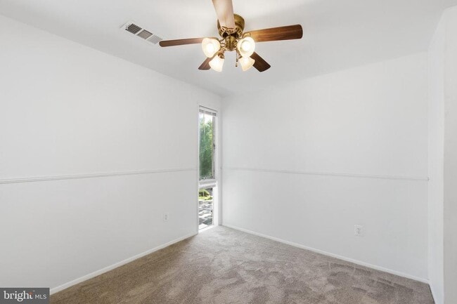 Building Photo - 7116 Donnell Pl