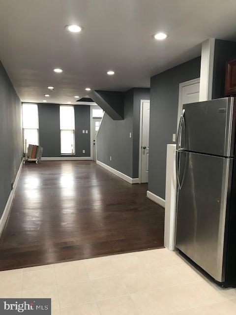 Building Photo - 209 N Milton Ave