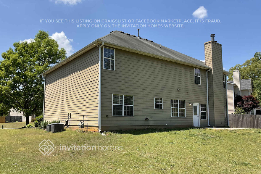 Building Photo - 5120 Hopewell Manor Dr