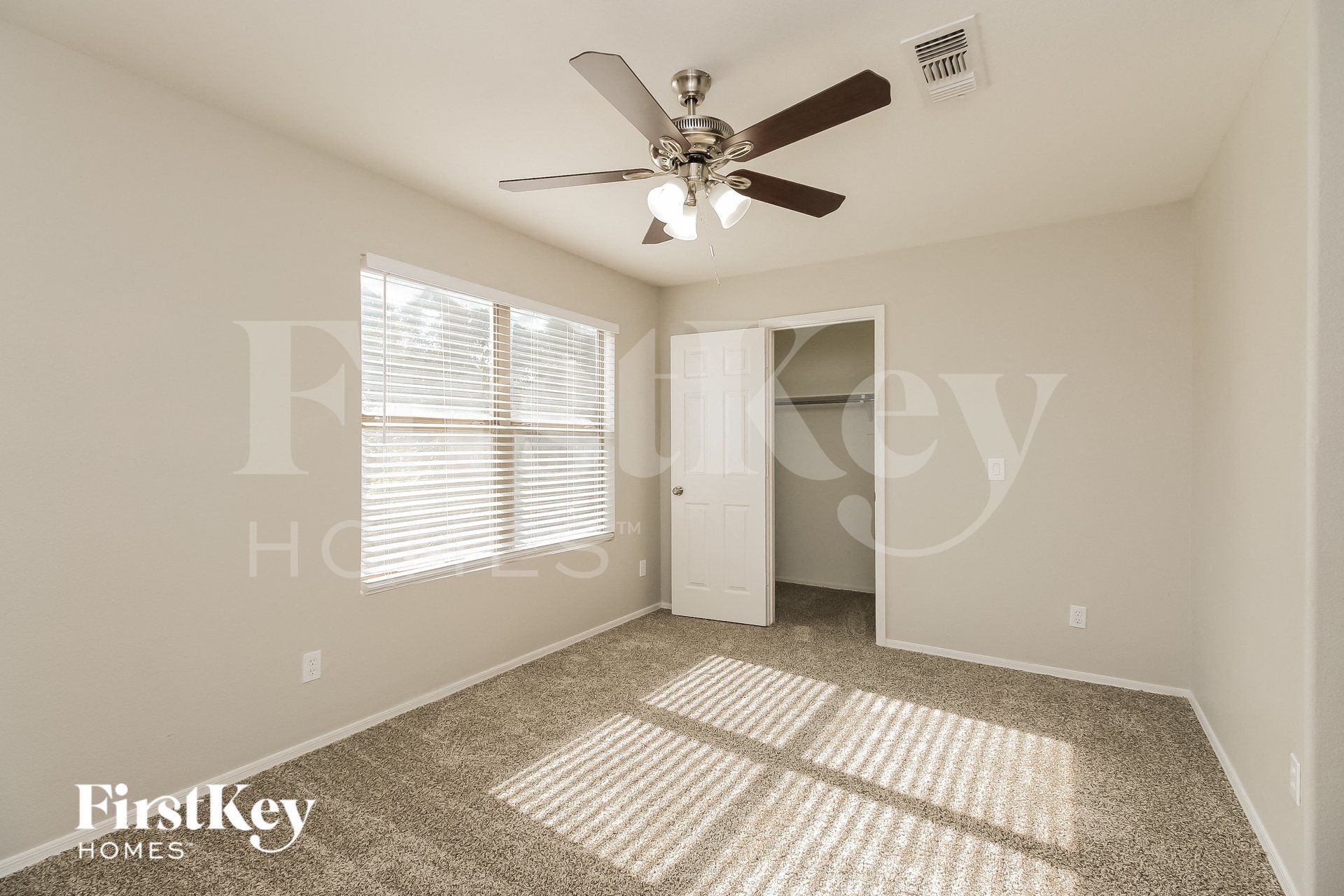 Building Photo - 2278 E Spruce Dr