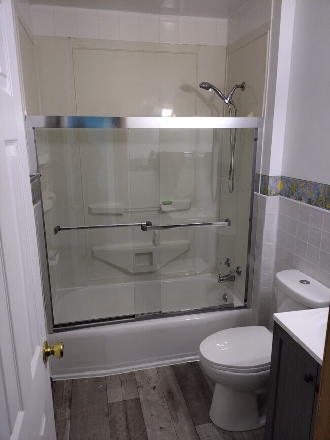 Building Photo - 1429 Casa Blanca Ln