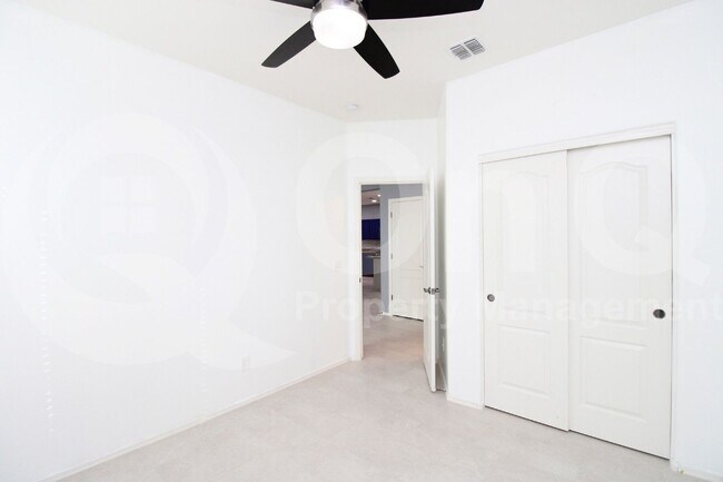 Building Photo - 2767 E Mews Rd