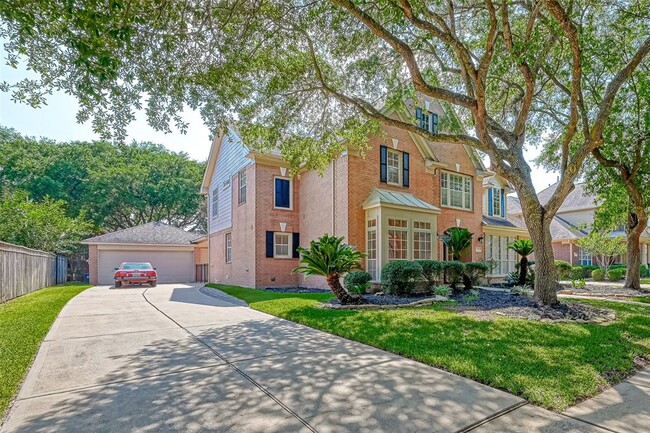 Building Photo - 18 Turtle Creek Manor