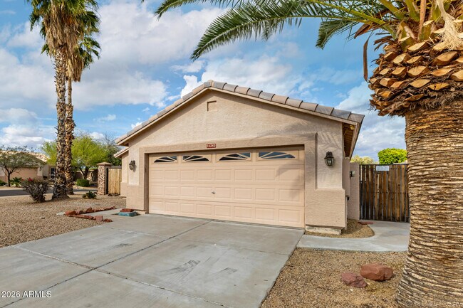 Building Photo - 16243 N Oachs Dr