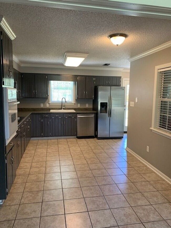 Building Photo - 3Bedroom 2 Bathroom in Valdosta