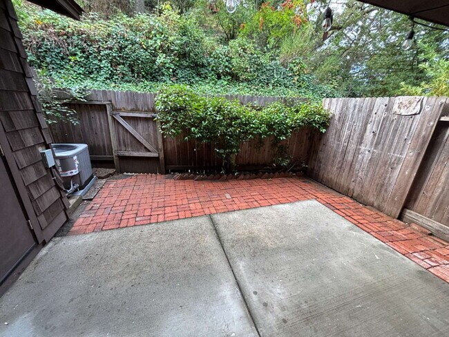 Building Photo - 3287 Marlene Dr