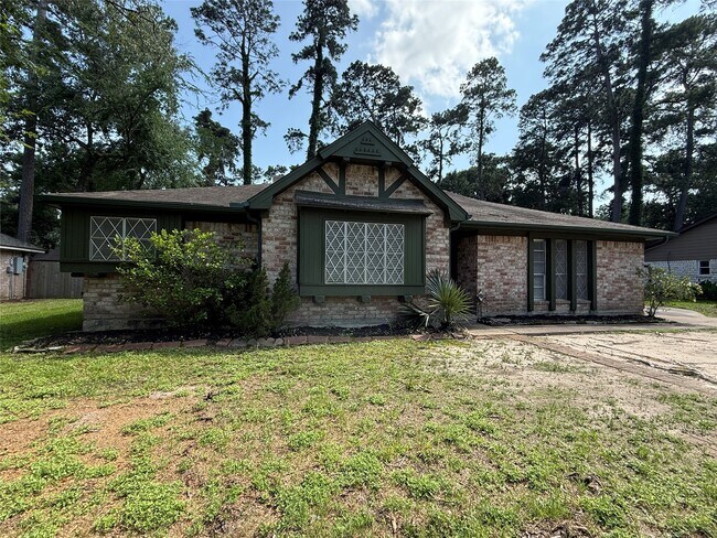 Building Photo - 422 Gamewood Dr