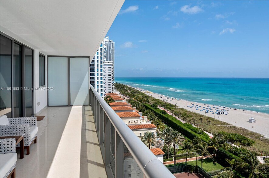 Building Photo - 5875 Collins Ave